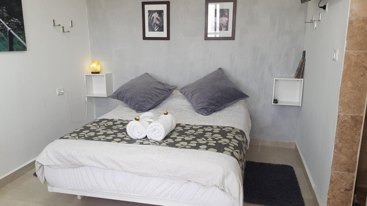 Sun, Mountain & Adventure Hotel Arad Buitenkant foto