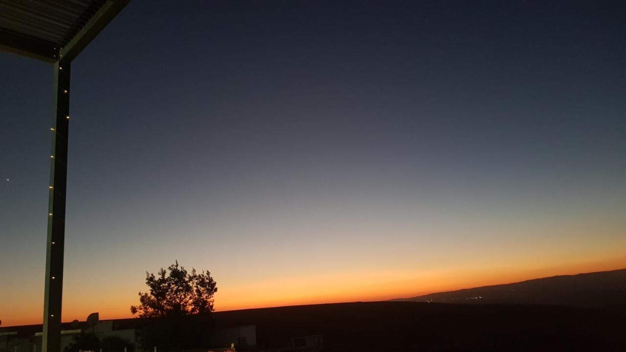 Sun, Mountain & Adventure Hotel Arad Buitenkant foto
