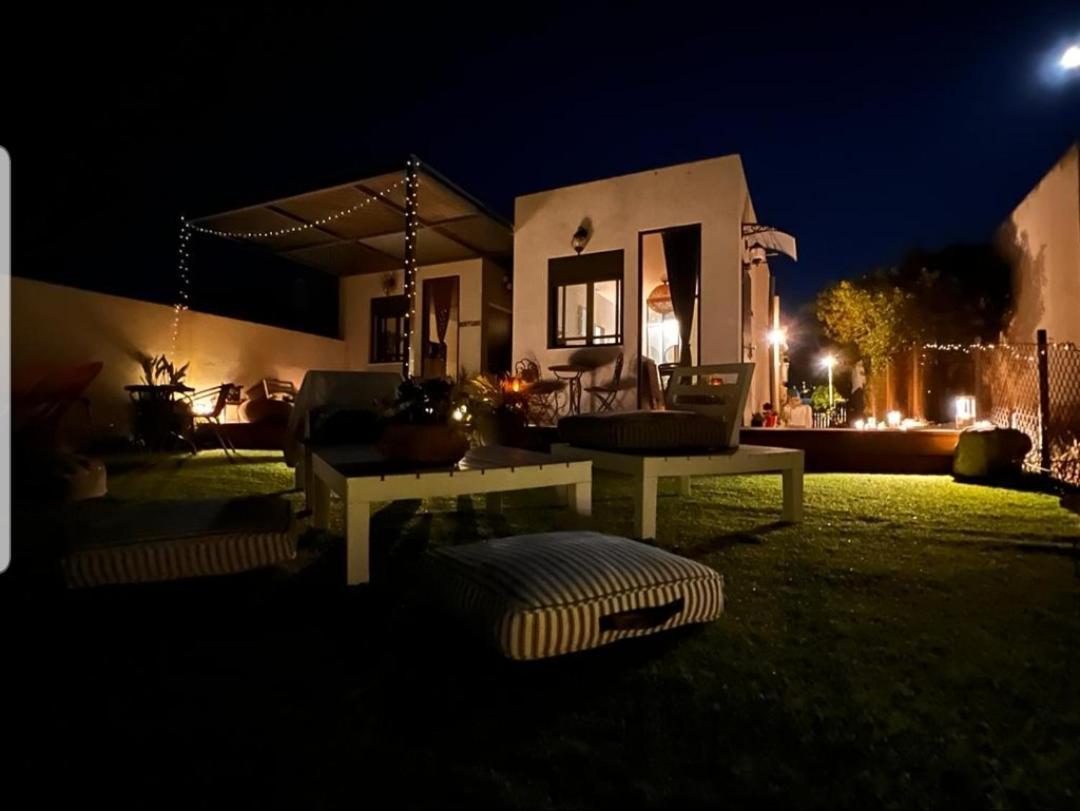 Sun, Mountain & Adventure Hotel Arad Buitenkant foto