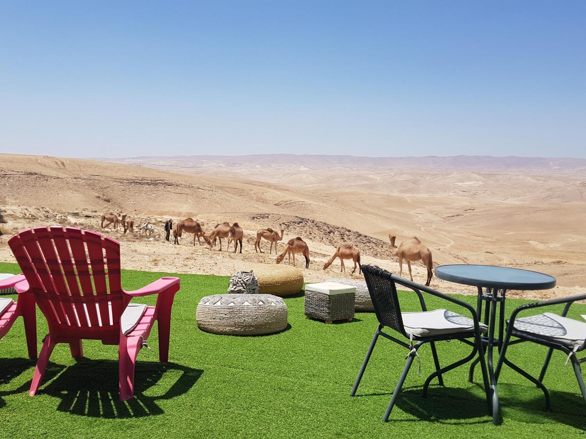Sun, Mountain & Adventure Hotel Arad Buitenkant foto